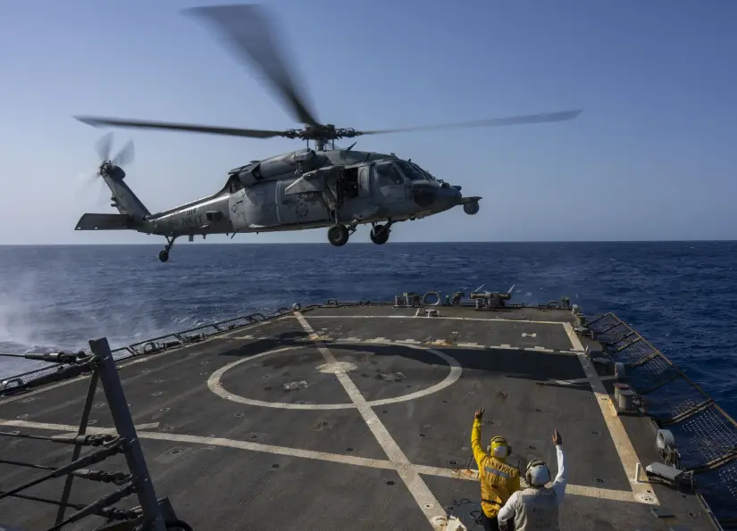 一直挨炸的美国海军，扛不住了